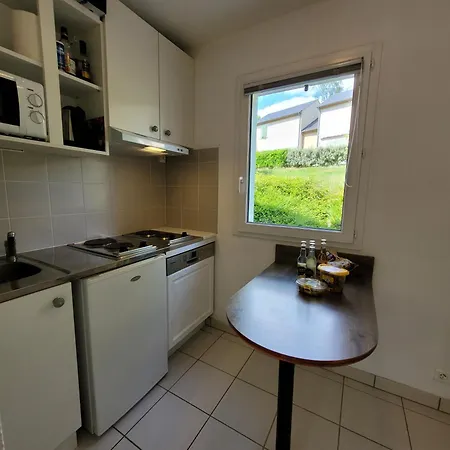 La Maison Bleue, Village Vacances, Piscine, Parking Saint-Geniez-dʼOlt