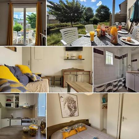 La Maison Bleue, Village Vacances, Piscine, Parking * Saint-Geniez-dʼOlt