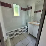 La Maison Bleue, Village Vacances, Piscine, Parking * Saint-Geniez-dʼOlt