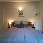 La Maison Bleue, Village Vacances, Piscine, Parking Apartament Saint-Geniez-dʼOlt