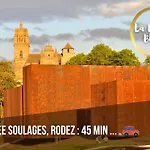 La Maison Bleue, Village Vacances, Piscine, Parking