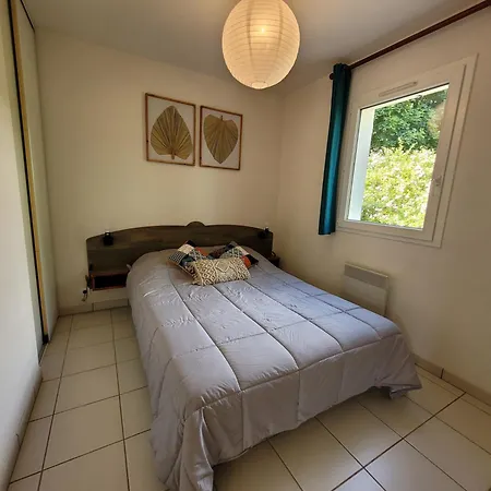 La Maison Bleue, Village Vacances, Piscine, Parking *