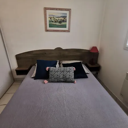 La Maison Bleue - Appartements Avec Piscine Dans La Vallee Du Lot Saint-Geniez-dʼOlt