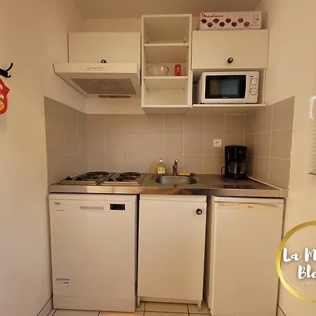 Apartamento La Maison Bleue, Village Vacances, Piscine, Parking