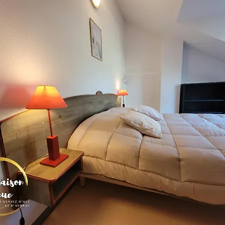 La Maison Bleue, Village Vacances, Piscine, Parking Apartment *