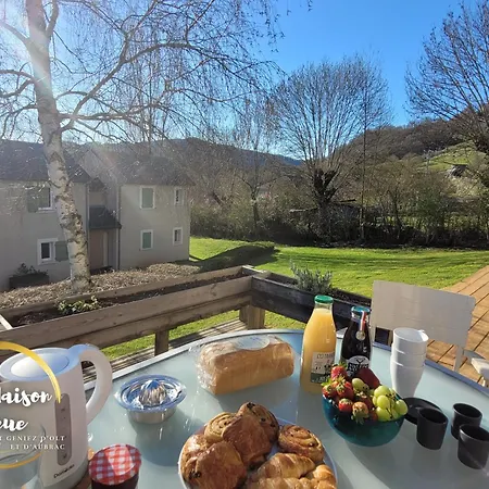 La Maison Bleue, Village Vacances, Piscine, Parking *