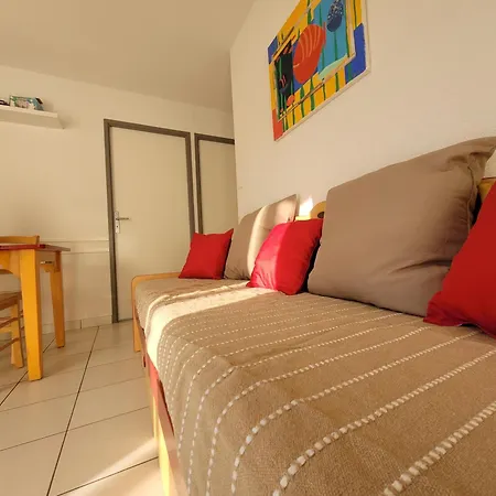 Tourisme Vert, T2 Avec Piscines Dans Résidence Goelia Apartamento Saint-Geniez-dʼOlt