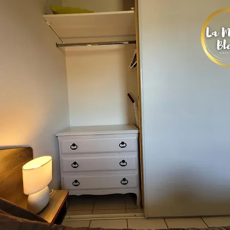 La Maison Bleue, Village Vacances, Piscine, Parking Apartamento Saint-Geniez-dʼOlt