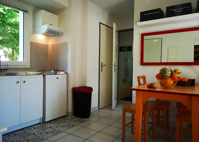 La Maison Bleue, Village Vacances, Piscine, Parking Διαμέρισμα