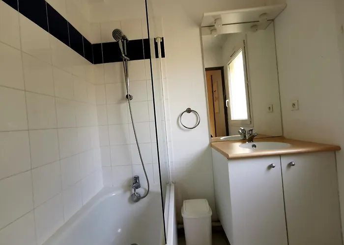 Daire La Maison Bleue, Village Vacances, Piscine, Parking