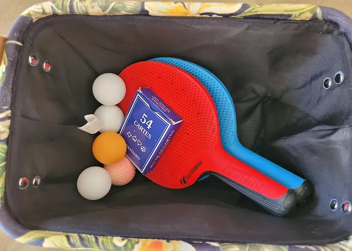 La Maison Bleue, Village Vacances, Piscine, Parking *