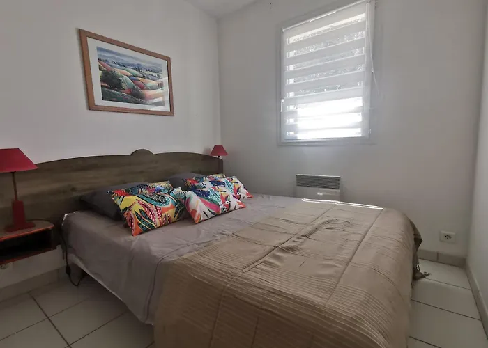 Daire La Maison Bleue, Village Vacances, Piscine, Parking