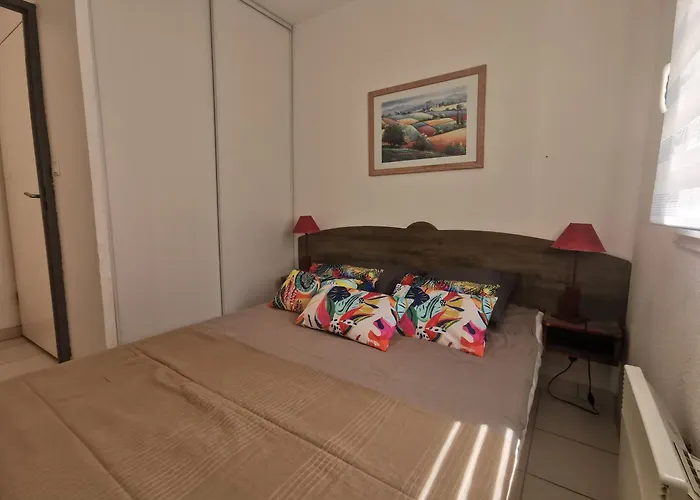 La Maison Bleue, Village Vacances, Piscine, Parking Διαμέρισμα