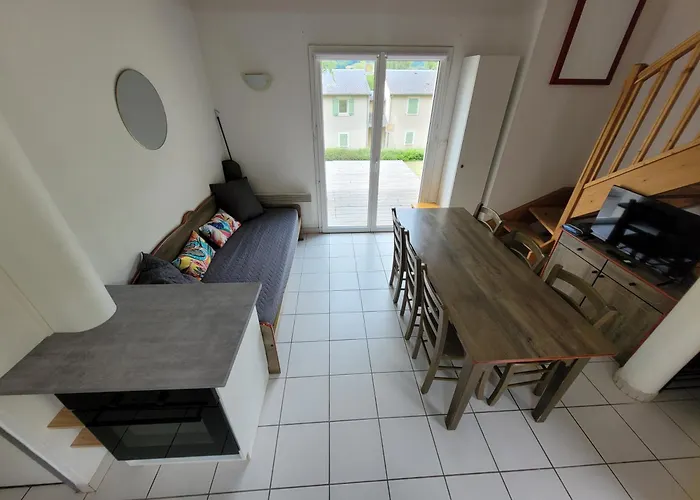 Daire La Maison Bleue, Village Vacances, Piscine, Parking