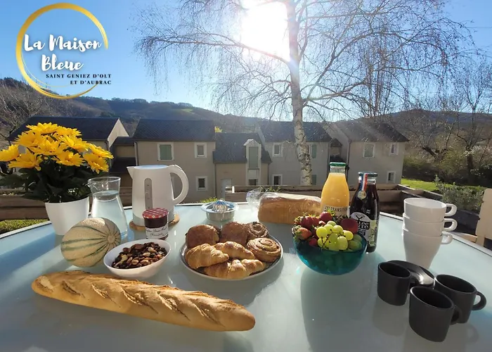 Daire La Maison Bleue, Village Vacances, Piscine, Parking Saint-Geniez-dʼOlt